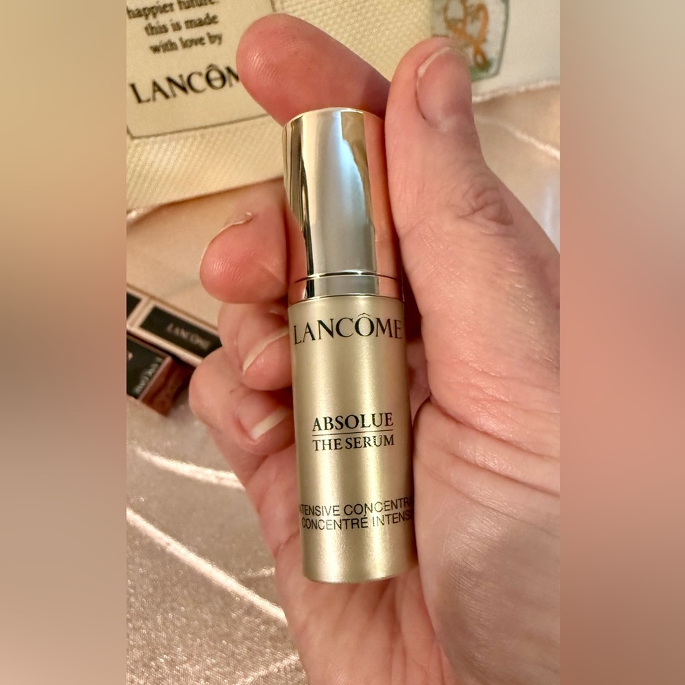 Lancôme Skincare and Makeup Set - Picture 5 of 7